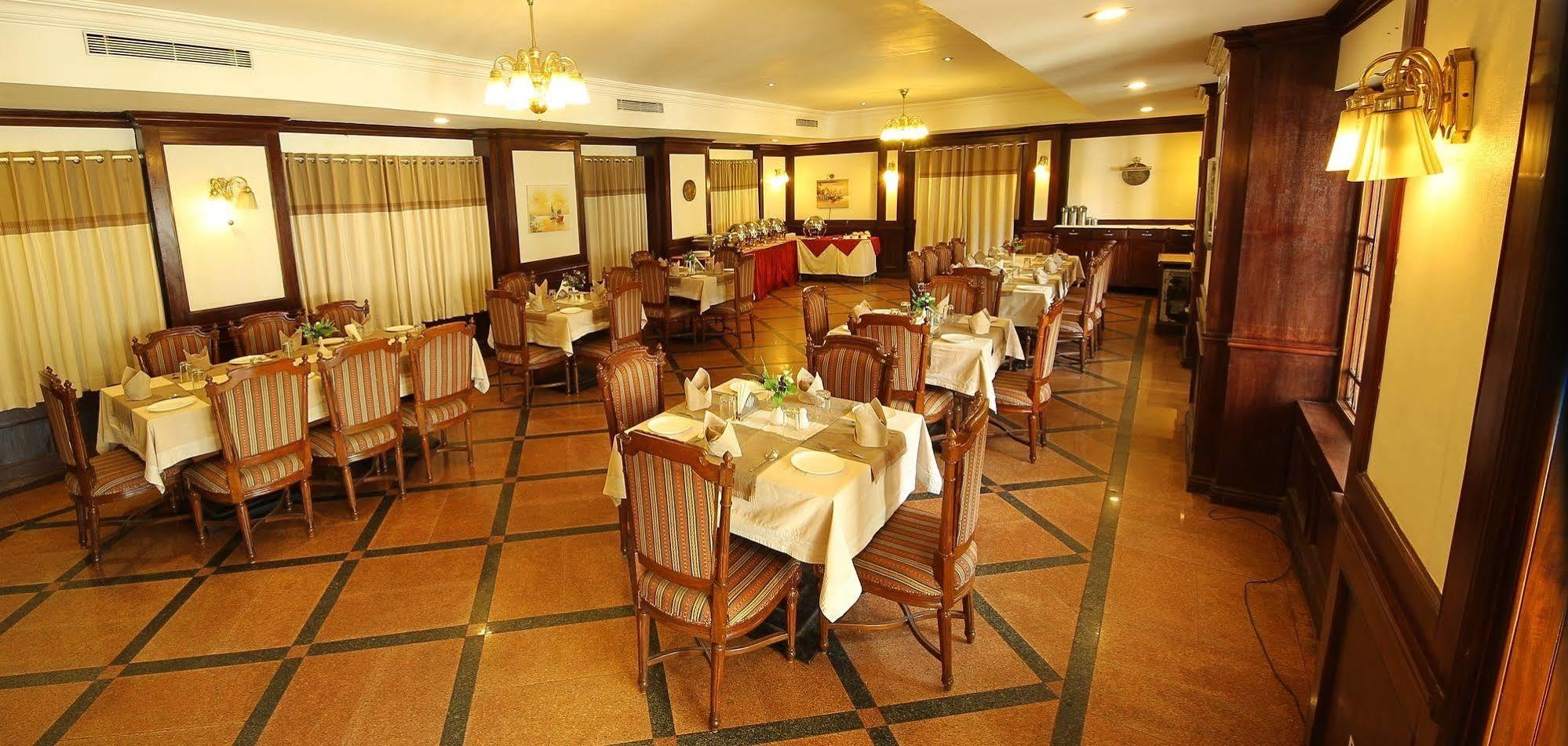 Ats Willingdon Hotel Kochi Eksteriør billede