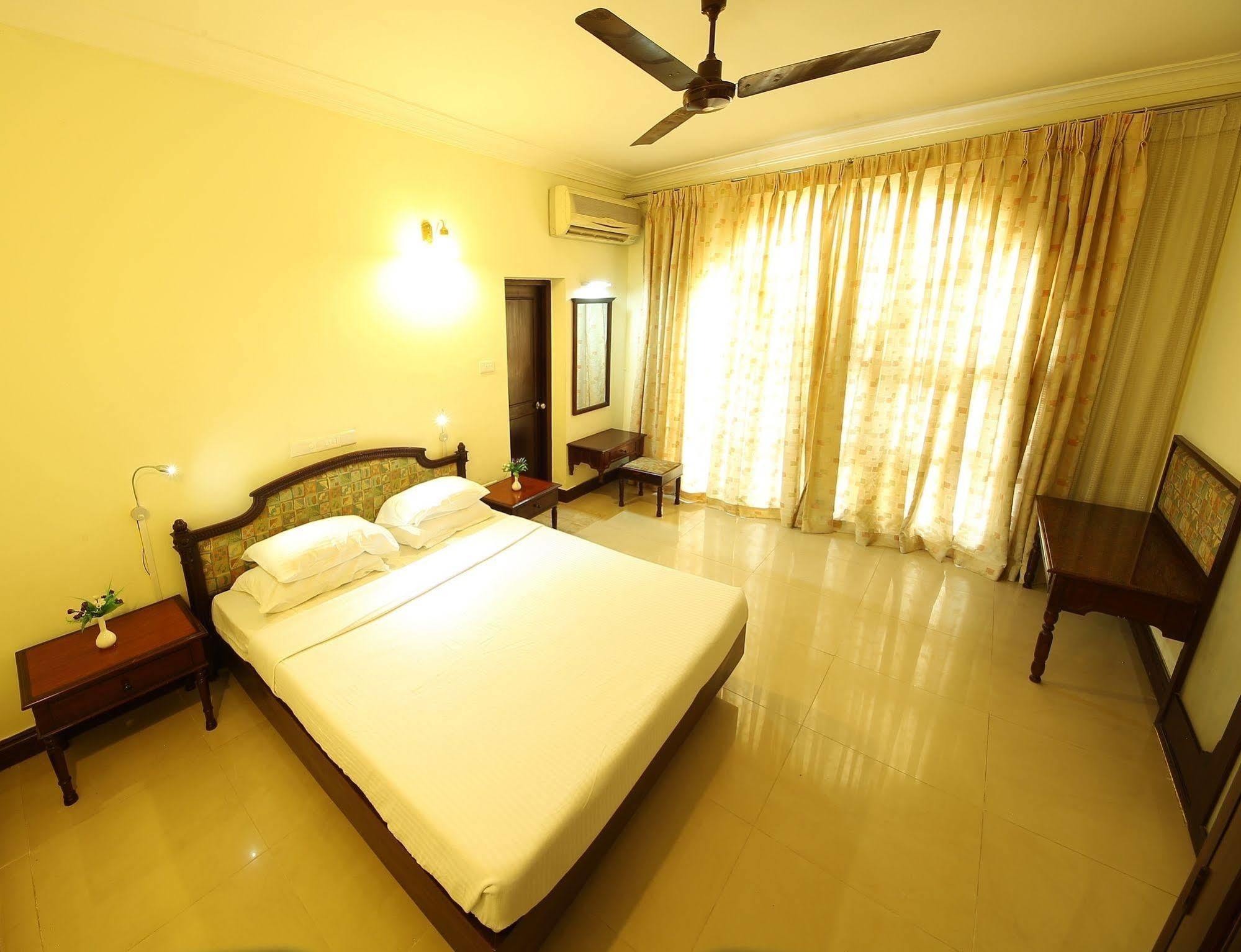 Ats Willingdon Hotel Kochi Eksteriør billede