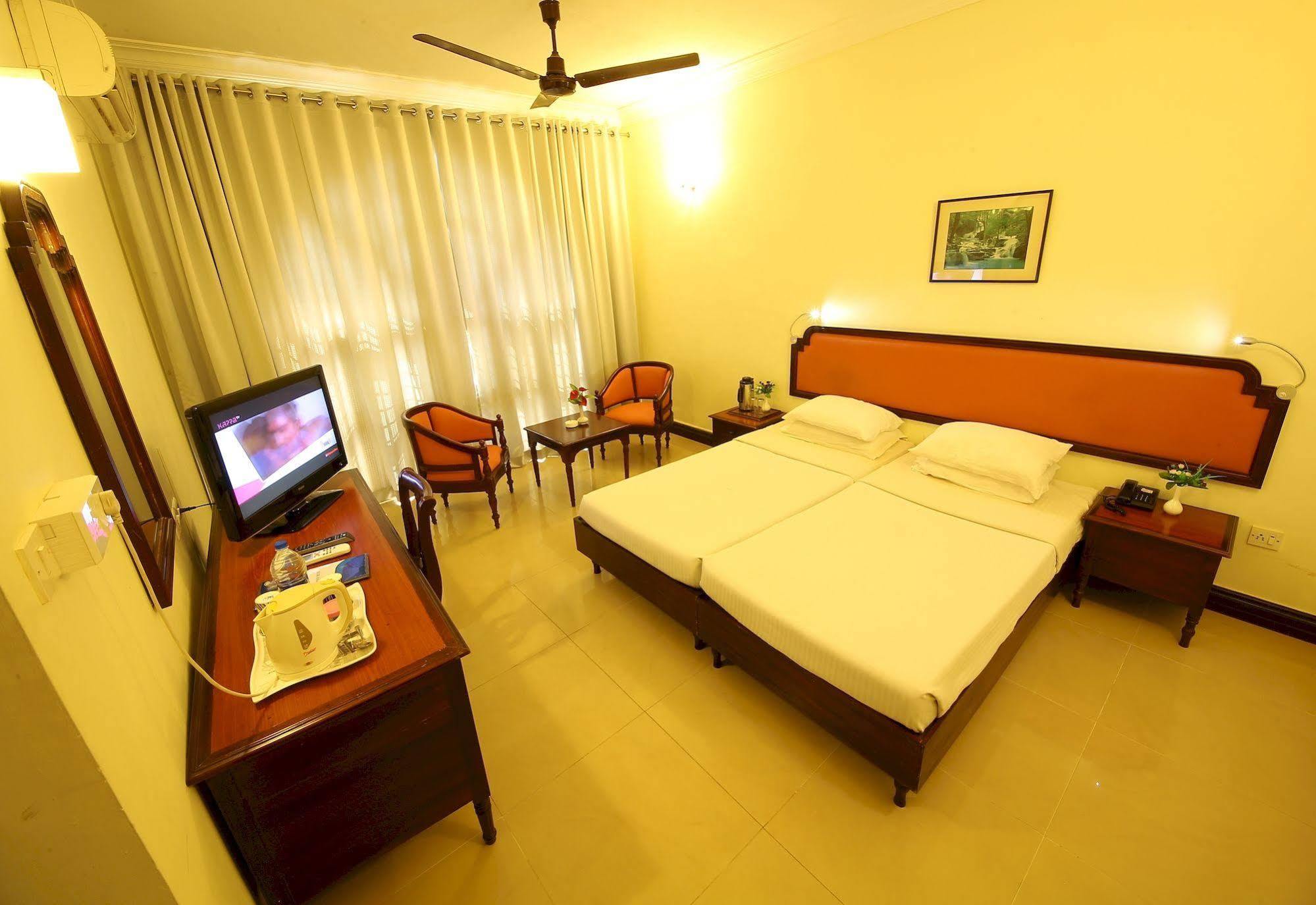Ats Willingdon Hotel Kochi Eksteriør billede